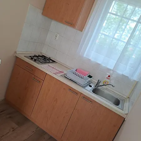 Alinka Apartmanhaz شقة *